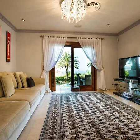 Luxury With Sauna, Sea View And 2.200 M2 Garden Вилла Дения