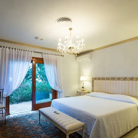 Вилла Luxury With Sauna, Sea View And 2.200 M2 Garden *