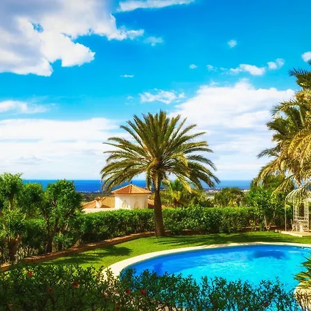 Вилла Luxury With Sauna, Sea View And 2.200 M2 Garden